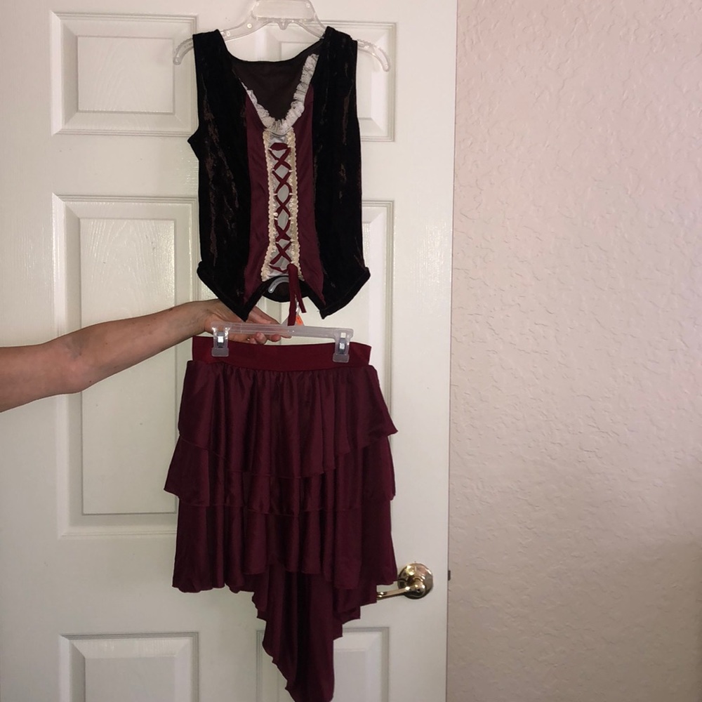Two piece pirate costume w/ hat